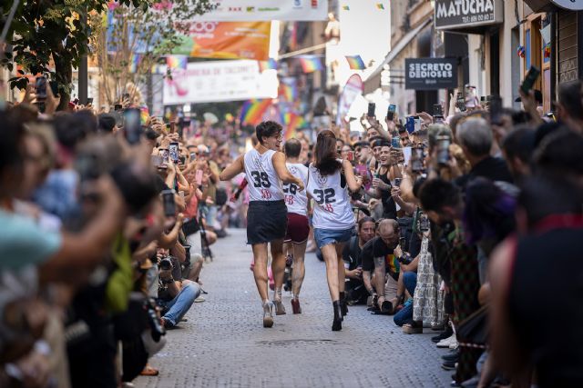 Correos Express refuerza su compromiso con la diversidad y la inclusión participando en la Carrera de tacones de Madrid Orgullo - 1, Foto 1