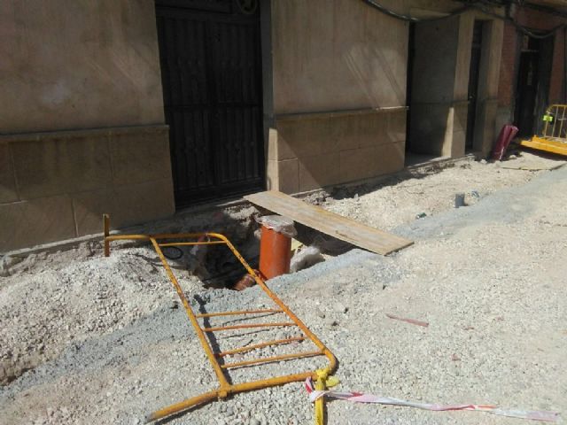 El PSOE denuncia el caos en que está sumido el Barrio de San Cristóbal por la mala planificación de las obras - 3, Foto 3