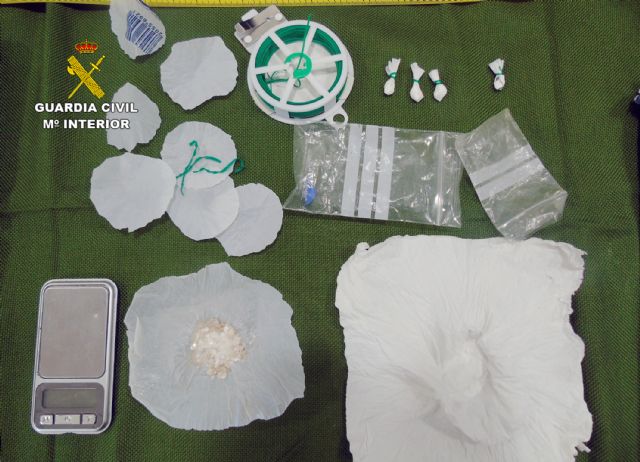 La Guardia Civil detiene a los seis miembros de un grupo criminal dedicado al robo en viviendas y comercios de Bullas - 4, Foto 4