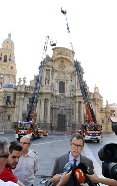 El Ayuntamiento invierte un millón y medio de euros para combatir el fuego con dos nuevos camiones de Bomberos - 1, Foto 1