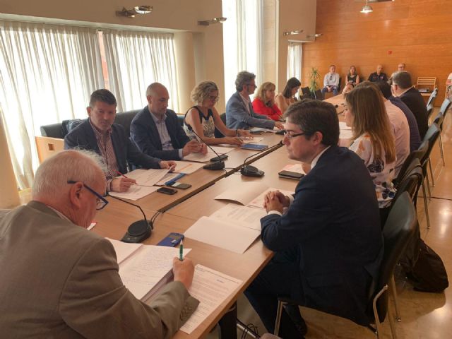 La labor de los bomberos será más ágil gracias a la nueva ordenanza de hidrantes y columna seca - 1, Foto 1