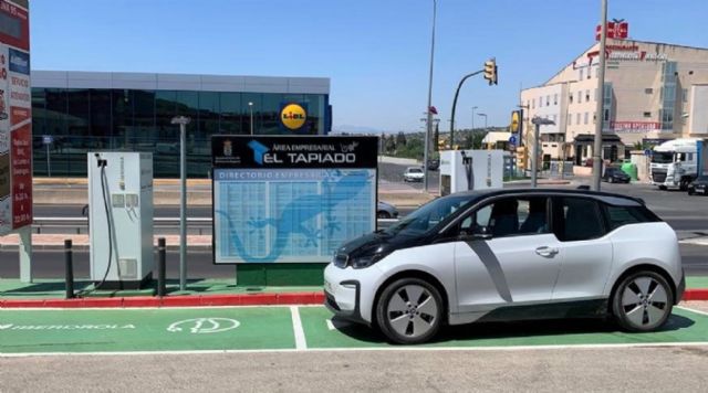 Iberdrola pone en marcha en Molina de Segura dos puntos de recarga rápida para vehículos eléctricos - 2, Foto 2