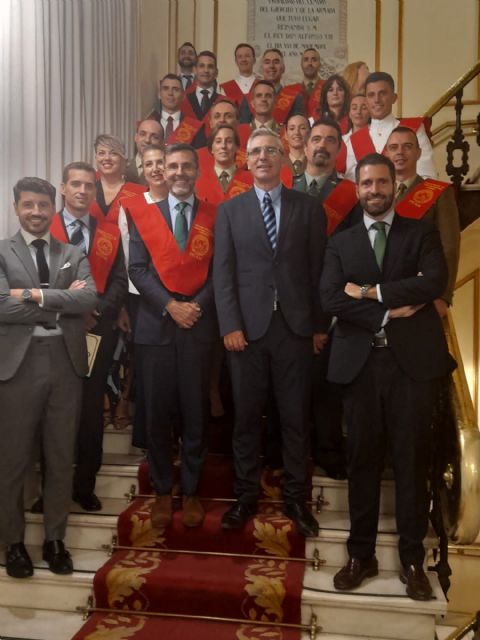 Abogados y miembros de las Fuerzas Armadas y de la Guarda Civil se gradúan en el Máster en Derecho Militar de la UCAM - 2, Foto 2