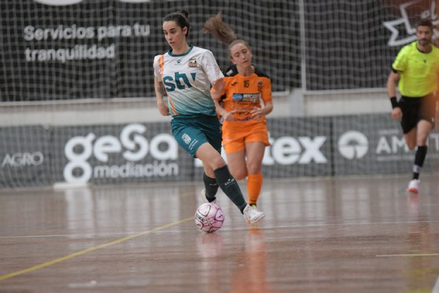 Laura Fernández pasa a la plantilla del primer equipo del STV - 3, Foto 3