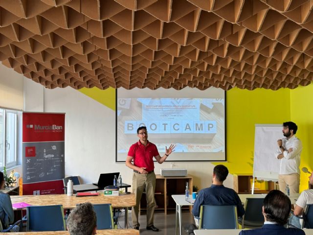 El Gobierno regional ofrece a una treintena de emprendedores en innovación impulso estratégico para crecer - 1, Foto 1