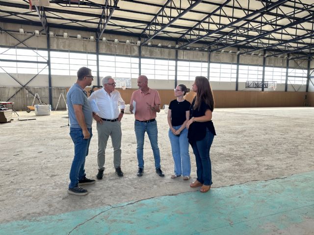 El Ayuntamiento ejecuta la mejora del pabellón de El Jimenado - 1, Foto 1