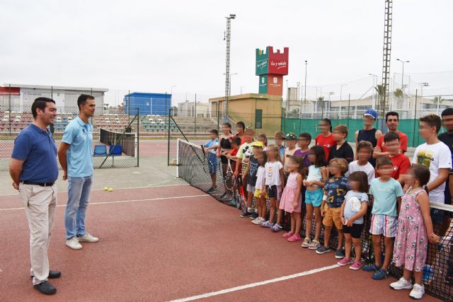 Tenis y otras actividades en la escuela de verano de la asociación Entre Raquetas - 2, Foto 2
