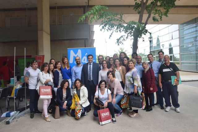 La Comunidad renueva un año más su programa '100x100 Activación' para la búsqueda de trabajo en equipo - 1, Foto 1