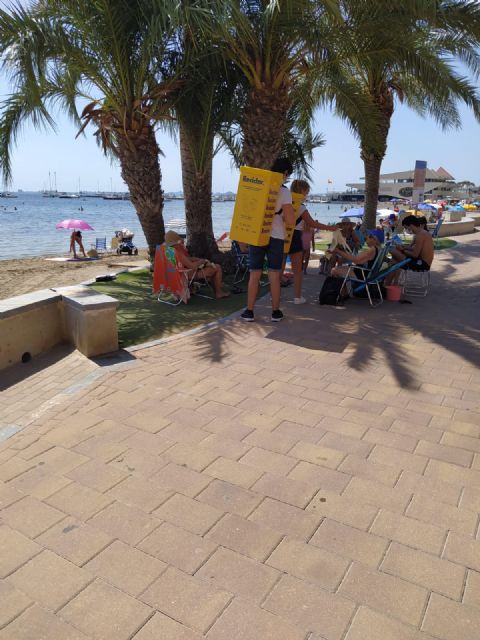 La campaña Piensa con los pulmones llega a playas y mercados de San Javier - 4, Foto 4