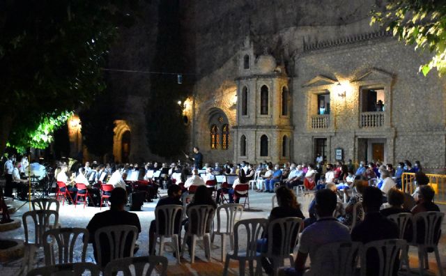 Concierto de la Asociación Banda de Música de Calasparra en el Santuario de Nuestra Señora Virgen de La Esperanza, verano 2020 - 2, Foto 2