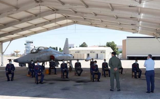 Un grupo de 12 alféreces alumnos se incorpora a la Base Aérea de Talavera la Real - 1, Foto 1