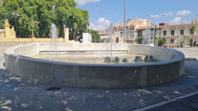 La fuente ornamental de la pasarela Manterola luce totalmente renovada - 2, Foto 2