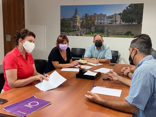 Los hosteleros y Podemos exigen ayudas para los afectados por la crisis de Mar Menor - 1, Foto 1