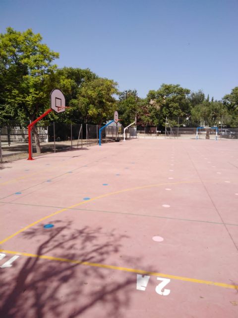 El Ayuntamiento de Lorca refuerza el mantenimiento de las instalaciones deportivas al aire libre en pedanías - 3, Foto 3
