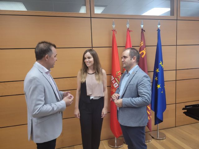 El PP exige la retirada antes de 48 horas de los enseres depositados en la vía pública - 1, Foto 1