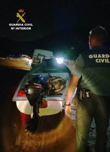 La Guardia Civil detiene in fraganti a los presuntos autores de robos continuados en piscifactorías de El Gorguel - 1, Foto 1