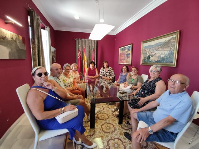 Presentada la nueva Junta Directiva del Centro de la Tercera Edad Vicente Ruiz Llamas de Puerto Lumbreras - 1, Foto 1