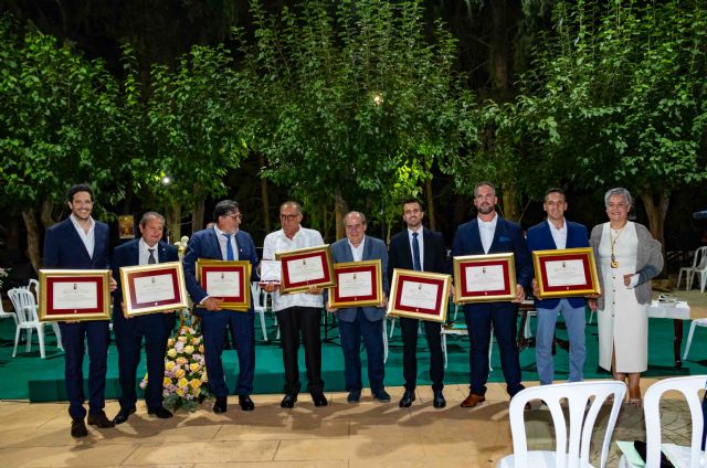 El Ayuntamiento de Calasparra entrega la Medalla de Honor de Calasparra al equipo médico de la Plaza de Toros - 4, Foto 4