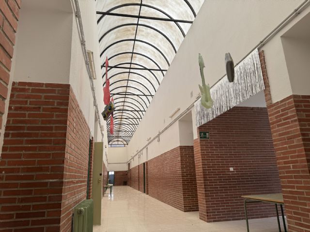 La mejora en la cubierta del colegio Jesús Ferrer, lista para el inicio del curso - 3, Foto 3