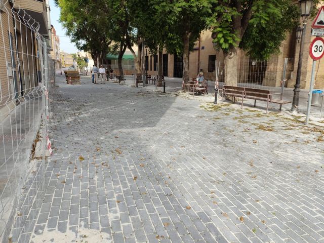 El Ayuntamiento renueva con más de 300 m² de adoquín la céntrica calle de la Iglesia de Patiño - 1, Foto 1