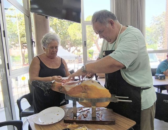 Se agotan los 600 platos servidos en la inauguración de las ‘Costillas de San Ginés’ - 2, Foto 2