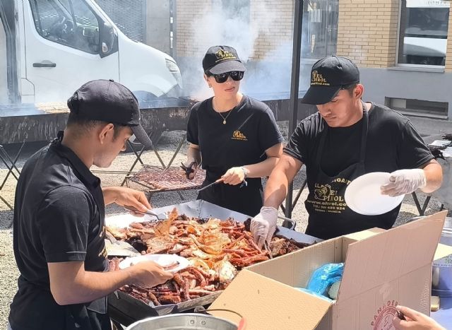 Se agotan los 600 platos servidos en la inauguración de las ‘Costillas de San Ginés’ - 3, Foto 3