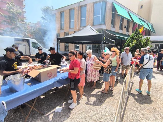 Se agotan los 600 platos servidos en la inauguración de las ‘Costillas de San Ginés’ - 4, Foto 4