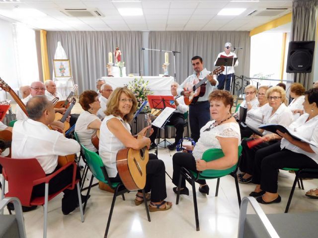 Otro año más de música y bailes regionales en el Hogar de las Personas Mayores de Las Torres de Cotillas - 1, Foto 1