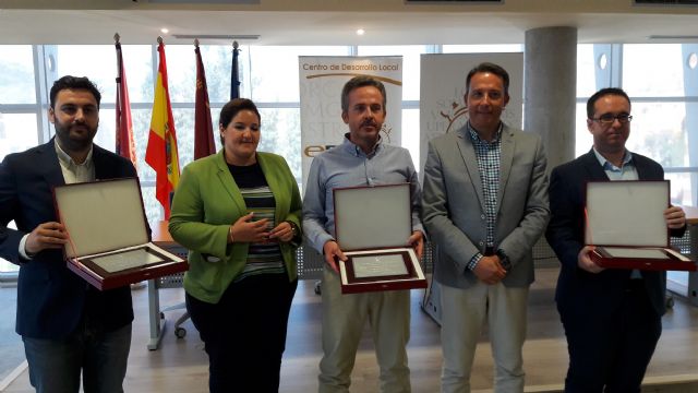 Tres innovadores proyectos de emprendedores lorquinos reciben de manos del Alcalde el premio del XI Certamen de Iniciativas Empresariales Ciudad de Lorca - 1, Foto 1