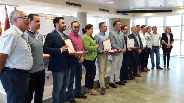 Tres innovadores proyectos de emprendedores lorquinos reciben de manos del Alcalde el premio del XI Certamen de Iniciativas Empresariales Ciudad de Lorca - 2, Foto 2