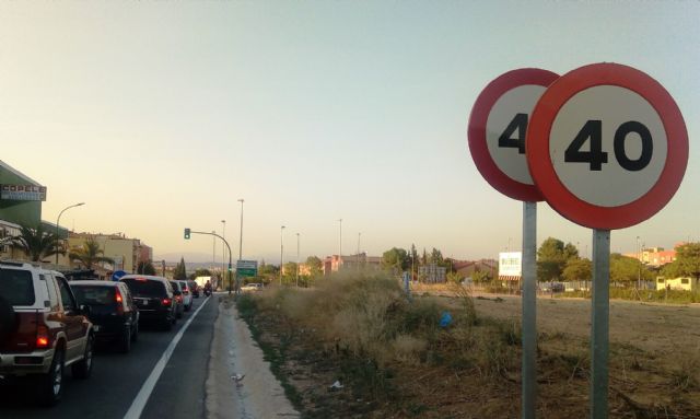 Ahora Murcia critica la reposición innecesaria de señales de tráfico en una carretera con graves carencias en otras cuestiones - 3, Foto 3