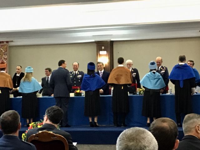 El Jefe del Estado Mayor del Aire presidió el inicio del curso académico en la AGA - 2, Foto 2