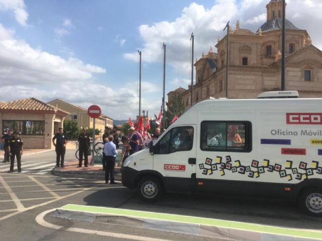 CCOO Enseñanza exige derechos laborales y libertad sindical en la UCAM - 4, Foto 4