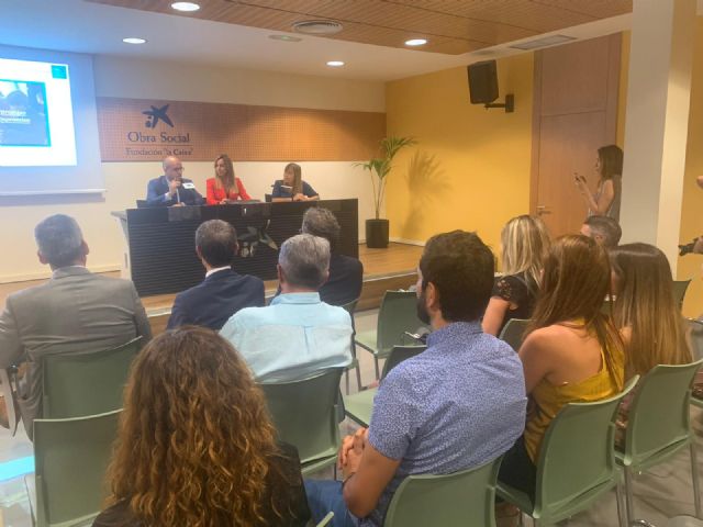 Un convenio entre la Fundación la Caixa y distintas entidades permitirá desarrollar proyectos de intervención social en el municipio - 2, Foto 2