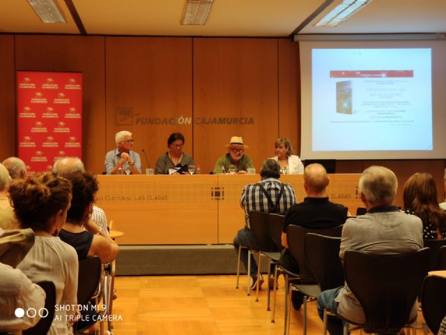 El escritor Juan Acebal presenta su último libro de viajes en el tiempo y en el espacio Aziz el moro o el viaje que nunca existió - 1, Foto 1