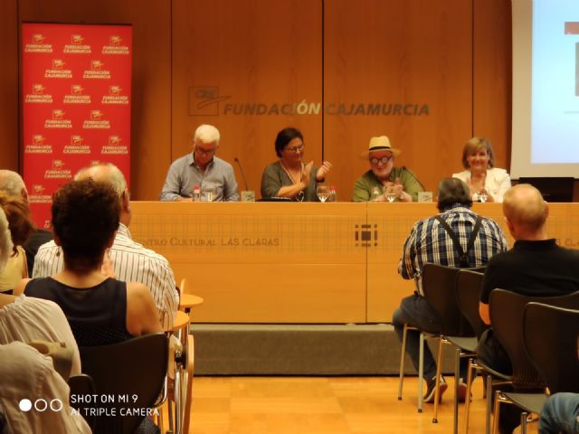 El escritor Juan Acebal presenta su último libro de viajes en el tiempo y en el espacio Aziz el moro o el viaje que nunca existió - 2, Foto 2
