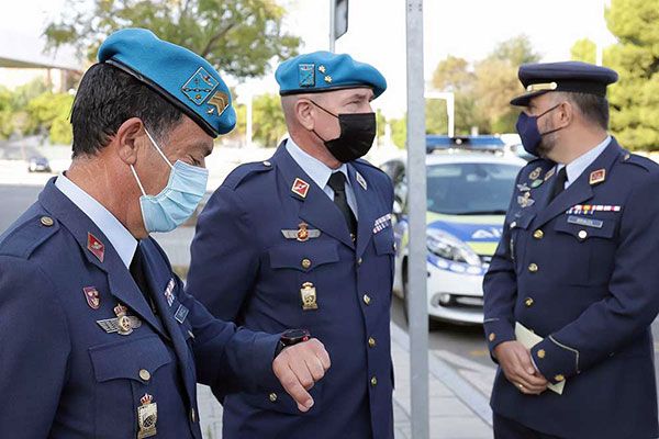 El Acuartelamiento Aéreo de Tablada, recibió la medalla de la ciudad de Sevilla - 1, Foto 1
