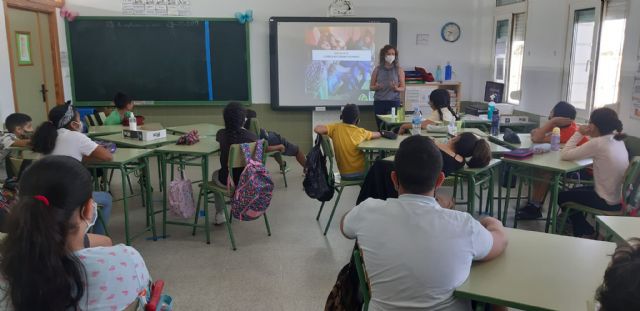 Proyecto Hombre y Bienestar Social forman a alumnos de primaria sobre el buen uso de las tecnologías y el desarrollo de ocio alternativo - 1, Foto 1