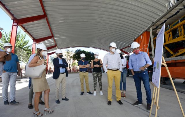 Los alumnos del CEIP San Pío X contarán para octubre con una pista polideportiva cubierta disponible para todo el año - 1, Foto 1