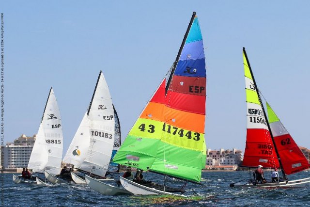 Los favoritos cumplen en la primera jornada del nacional de Catamaranes en La Manga - 1, Foto 1