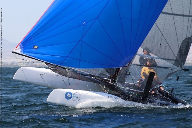 Los favoritos cumplen en la primera jornada del nacional de Catamaranes en La Manga - 2, Foto 2