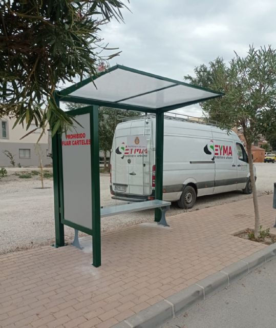 El Ayuntamiento de Lorca instala dos nuevas marquesinas para facilitar la espera de los niños y niñas usuarios del transporte escolar - 2, Foto 2