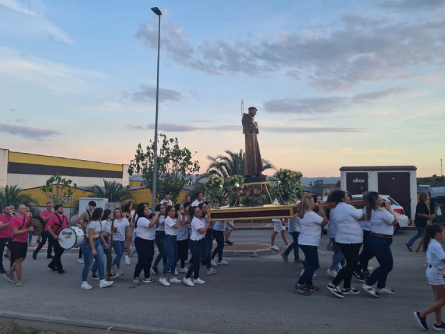 El PP de Las Torres de Cotillas, con los vecinos del Barrio de La Media - 4, Foto 4