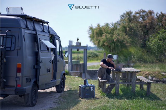 Mejora tus salidas otoñales a la naturaleza con las ofertas en baterías portátiles de BLUETTI - 1, Foto 1