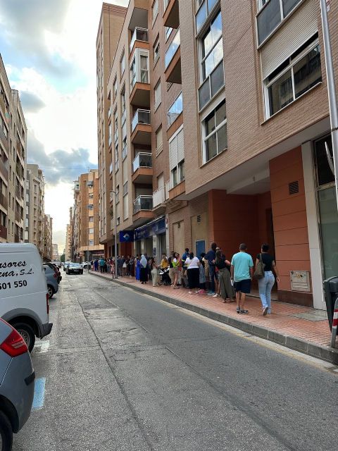 MC denuncia el colapso del Registro Civil: Cartagena no merece colas, merece soluciones - 1, Foto 1