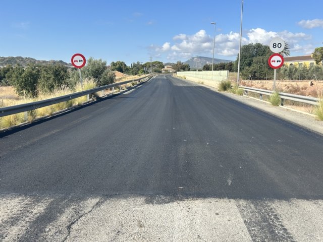 La Dirección General de Carreteras arregla los deterioros provocados en la calzada de la Circunvalación Norte de Totana RM-502 en los últimos años, Foto 3