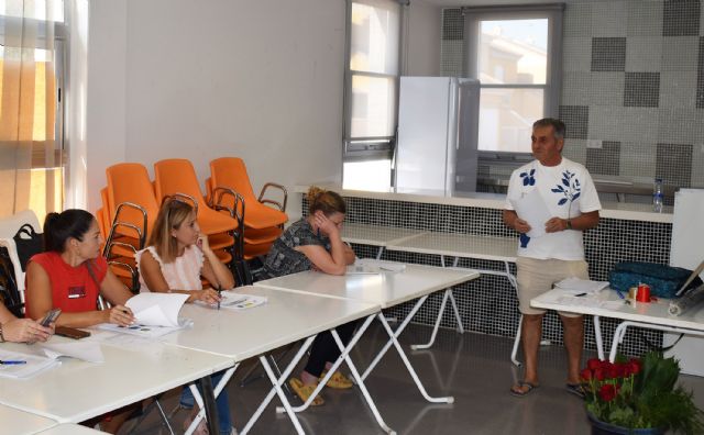 Concluye en el centro vecinal de La Florida el curso gratuito de arte floral y composiciones - 2, Foto 2