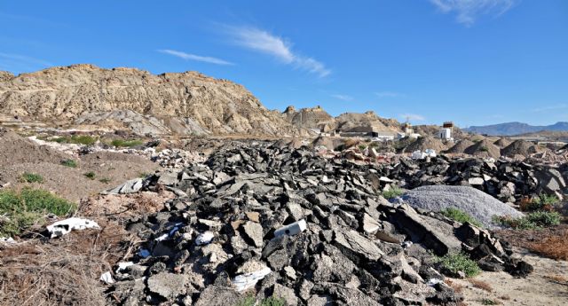 La izquierda culpa a los bancos de la mayoría de las ocupaciones de viviendas en Lorca - 1, Foto 1