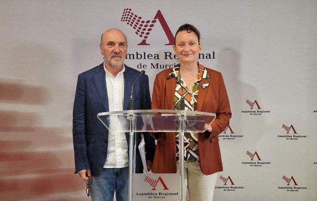 Podemos e IU presentan 59 enmiendas a las leyes de simplificación y de las VTC dictadas por la patronal - 1, Foto 1