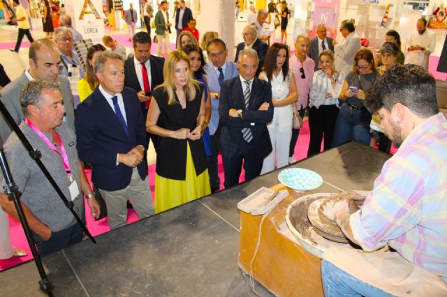 Un centenar de stand de toda España y miles de visitantes convierten a Lorca en capital de la Artesanía de la mano de FERAMUR - 1, Foto 1
